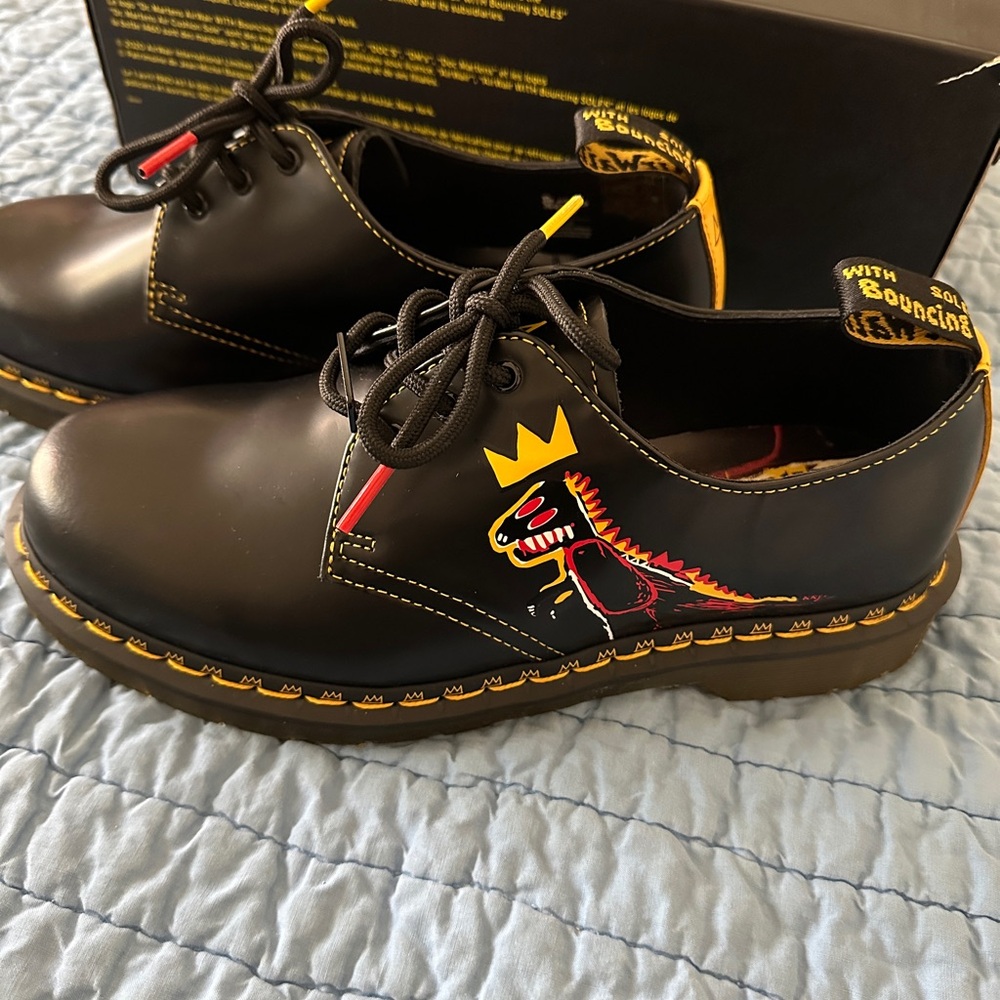 Rare Basquiat DR MARTEN collab. Never worn!